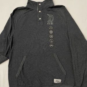 Disney Parks 1/4 Snap Long Sleeve Pullover 2018 W/ Icon Patches Adult Small